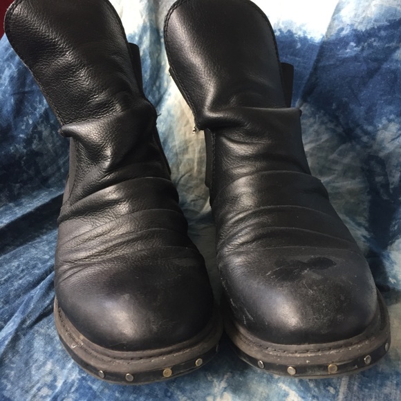 Black leather moto boots - Picture 2 of 7